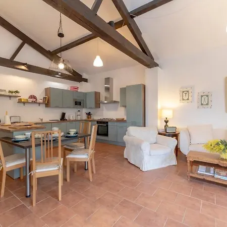 Holiday home La De Daramousque