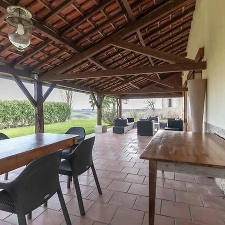 Holiday home La De Daramousque *